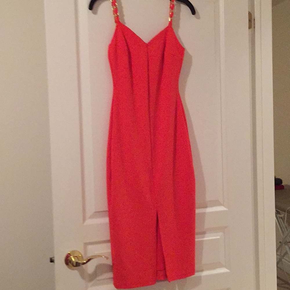 Elegant dress in 2 colours left price per dress